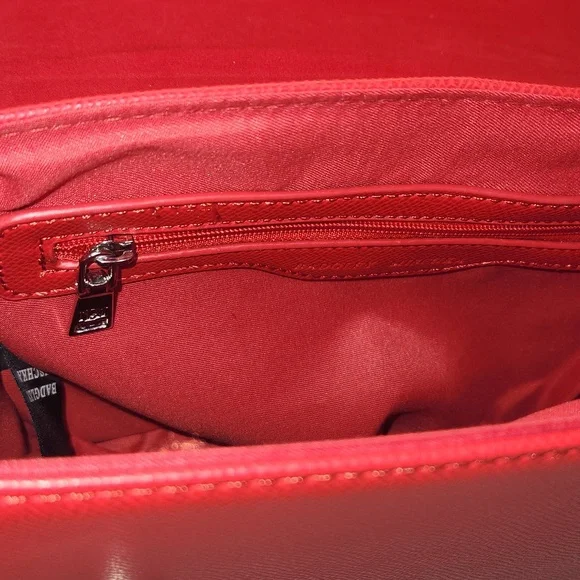 Badgley Mischka Red Shoulder Bag with Silver Chain - Picture 6 of 8
